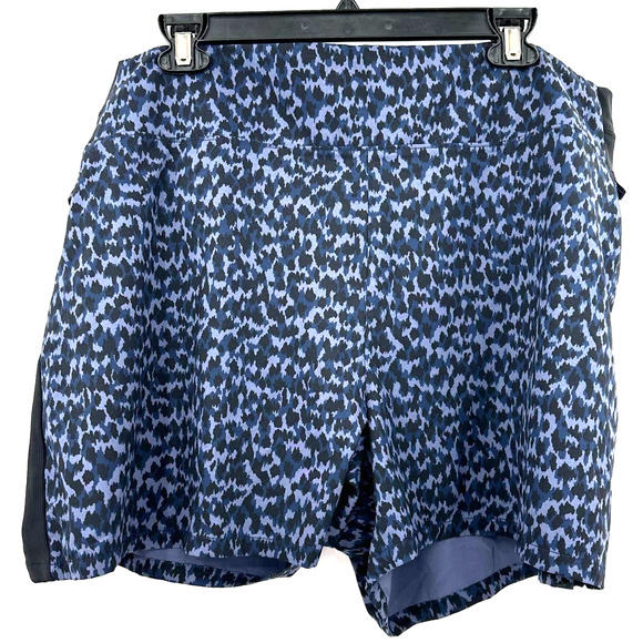 Athleta Brooklyn Printed short size 18 blue black cheetah print with pockets‎ - Picture 1 of 4